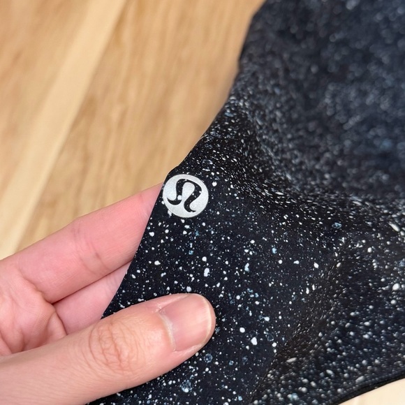 LIKE NEW Lululemon Women’s Fast & Free Crop II Nulux 19” Leggings - Picture 6 of 7